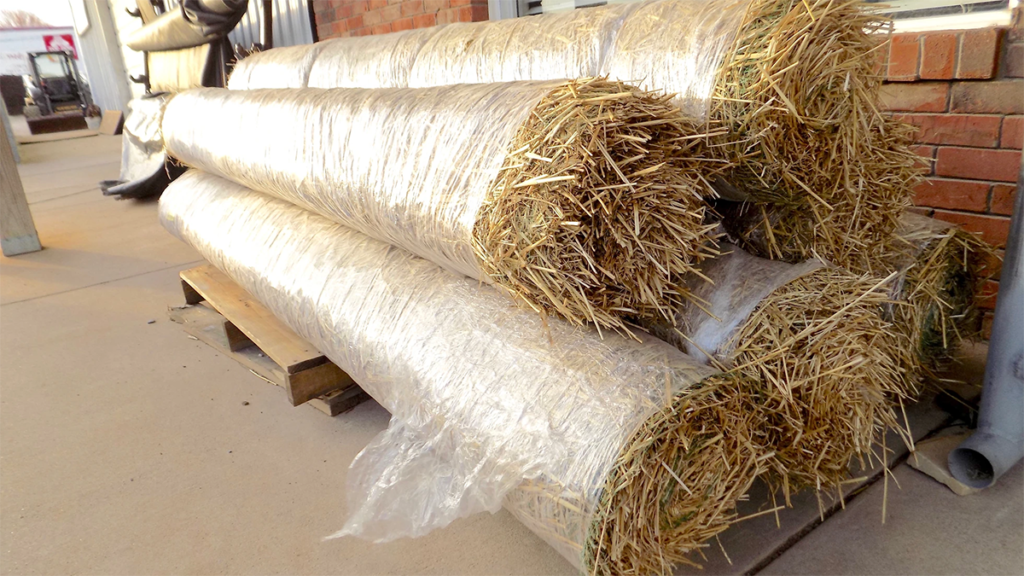 A photo of landscape supply straw at Straight Line Fence